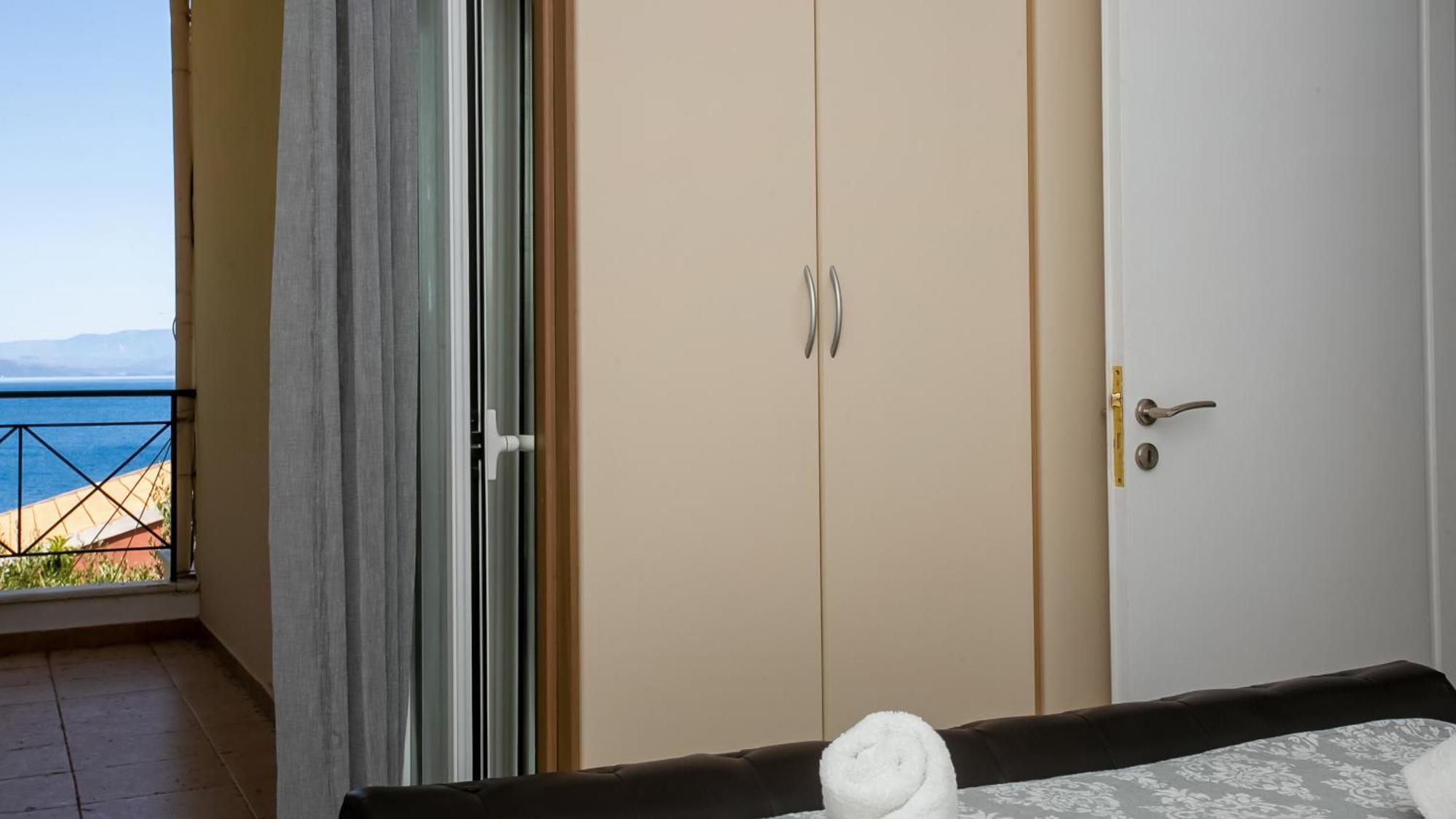 Ionian Grand Apartment Kornata ภายนอก รูปภาพ