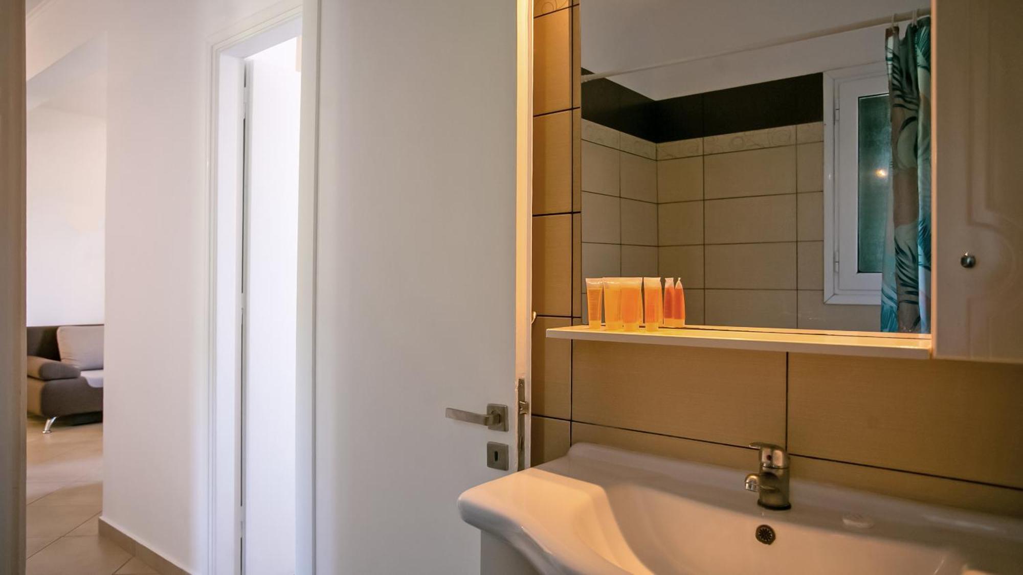 Ionian Grand Apartment Kornata ภายนอก รูปภาพ